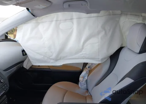 2020 Toyota Prius Xle z USA, uszkodzony, nr VIN JTDKARFU1L3111325